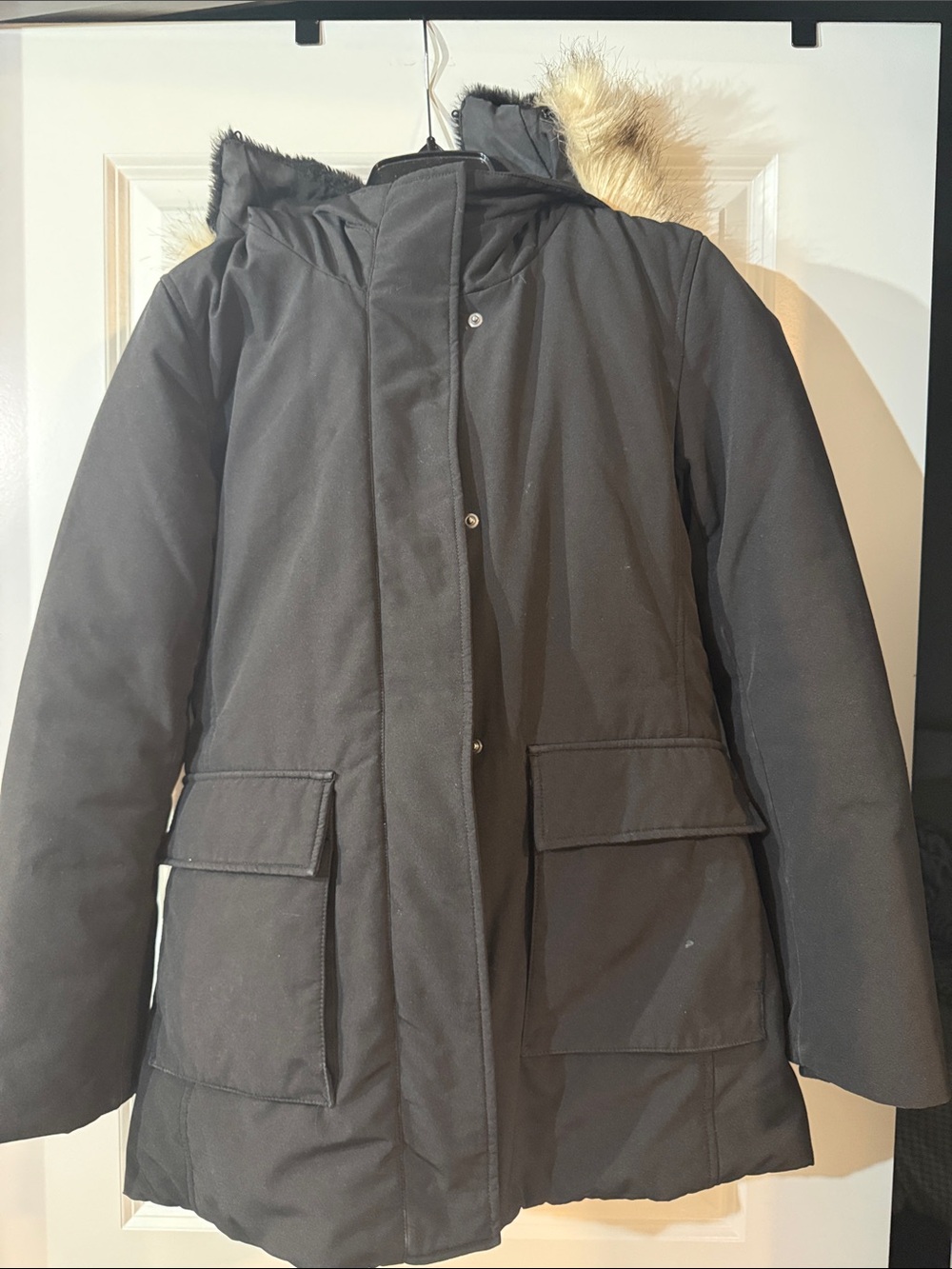 Uniqlo Black Women's Hooded Puffer Jacket with Faux-Fur Trim